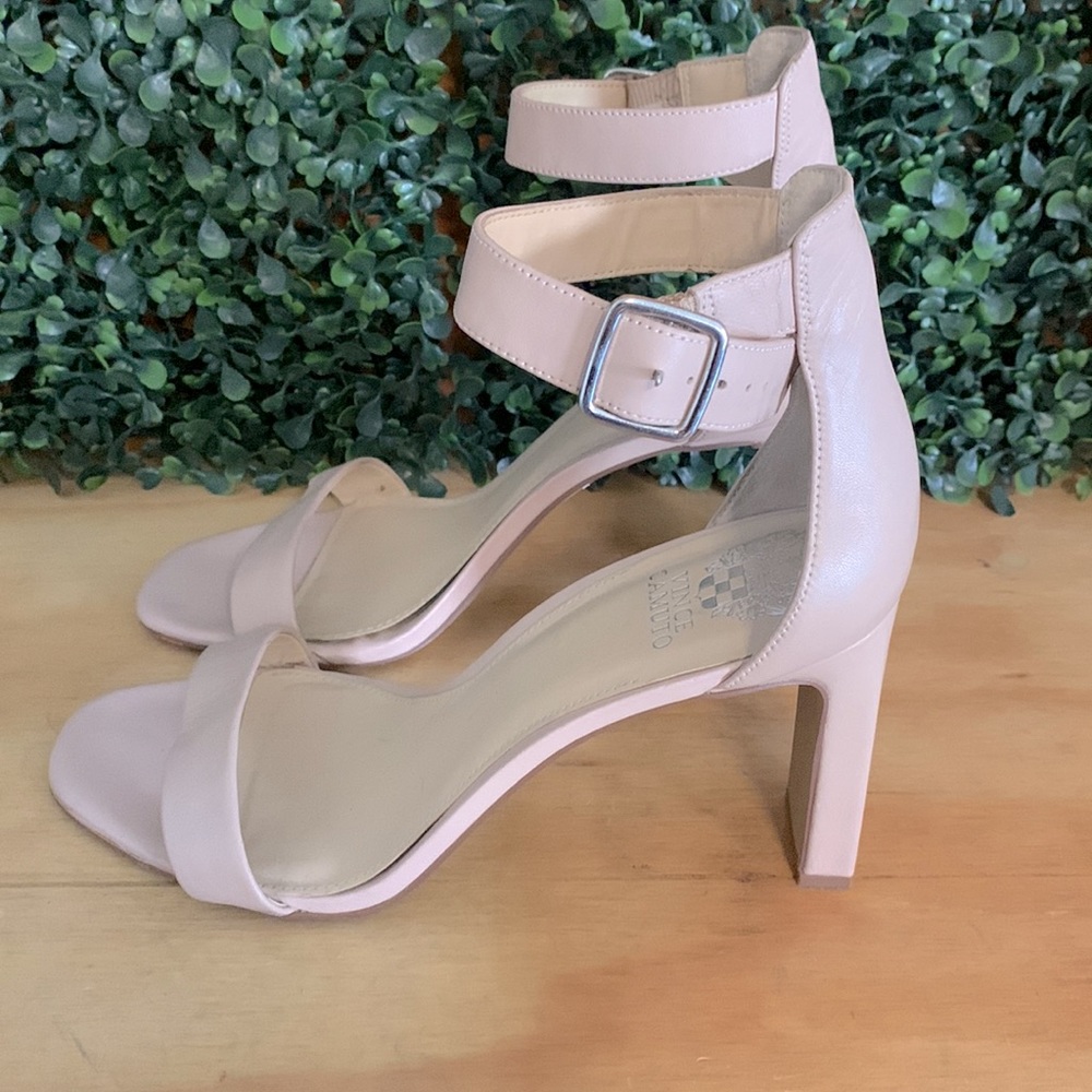Vince Camuto Leather Buckle Strap Block Heels | 10M | Nude - Picture 4 of 12